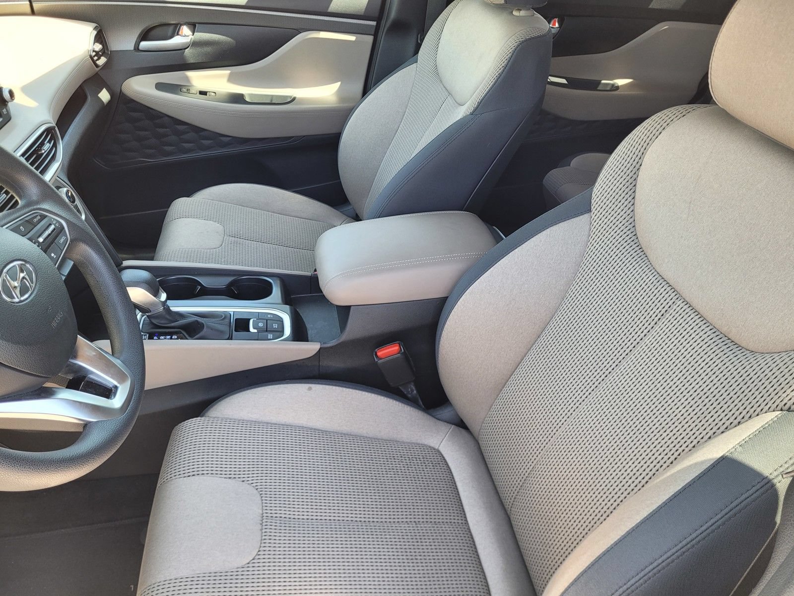 Used 2020 Hyundai Santa Fe SEL FWD image 12