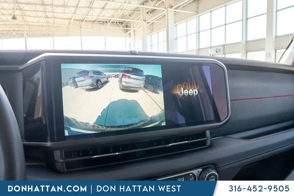 Used 2024 Jeep Wrangler Unlimited Rubicon image 8