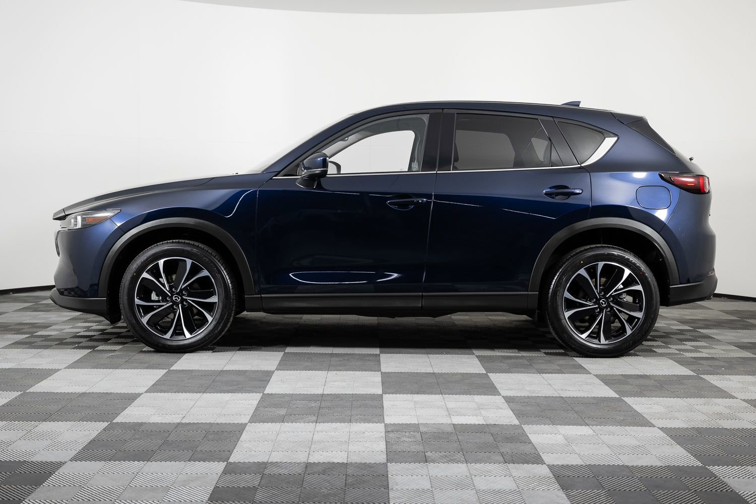 Used 2022 MAZDA CX-5 AWD 2.5 S w/ Premium Package image 3