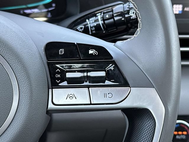 Certified 2025 Hyundai Elantra Sport FWD image 20