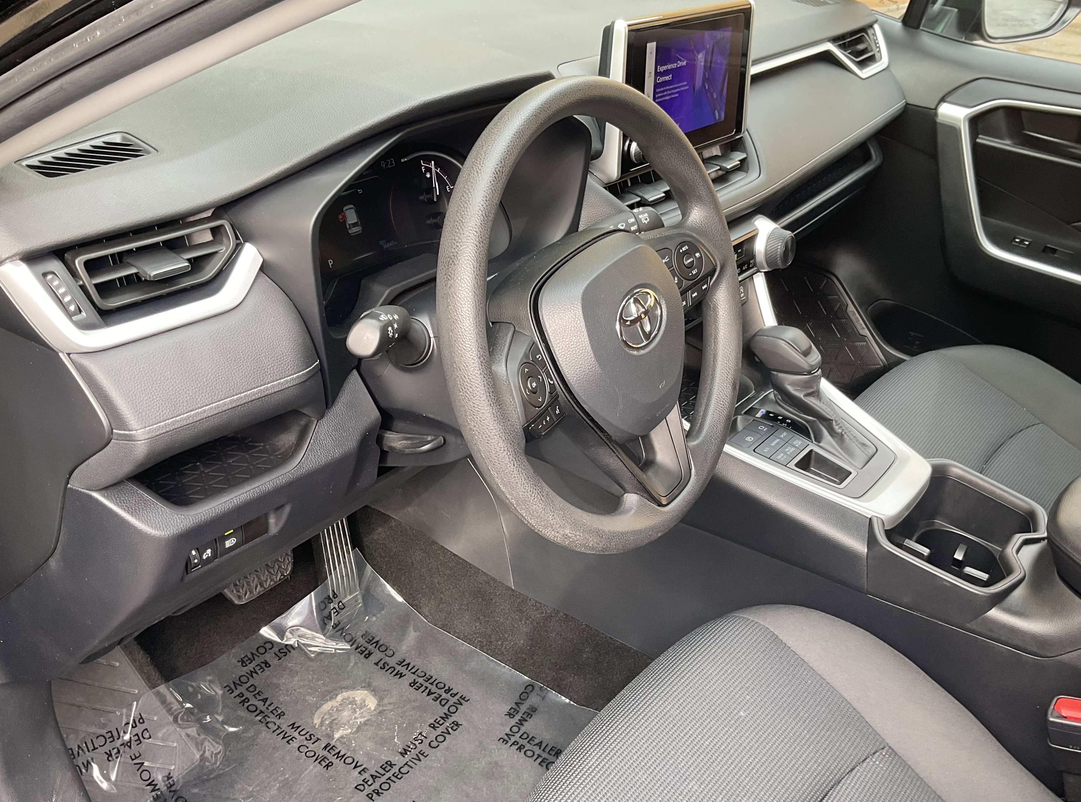 Used 2024 Toyota RAV4 LE image 20