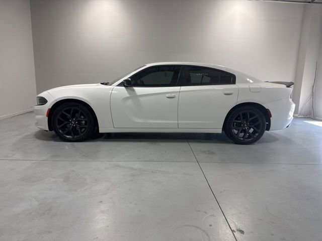 Used 2021 Dodge Charger SXT w/ Blacktop Package RWD image 10