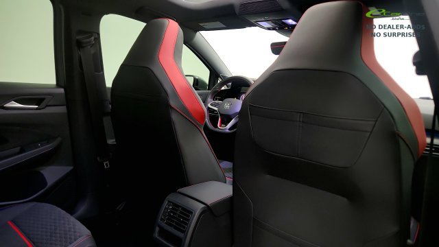 Used 2025 Volkswagen GTI SE FWD image 42