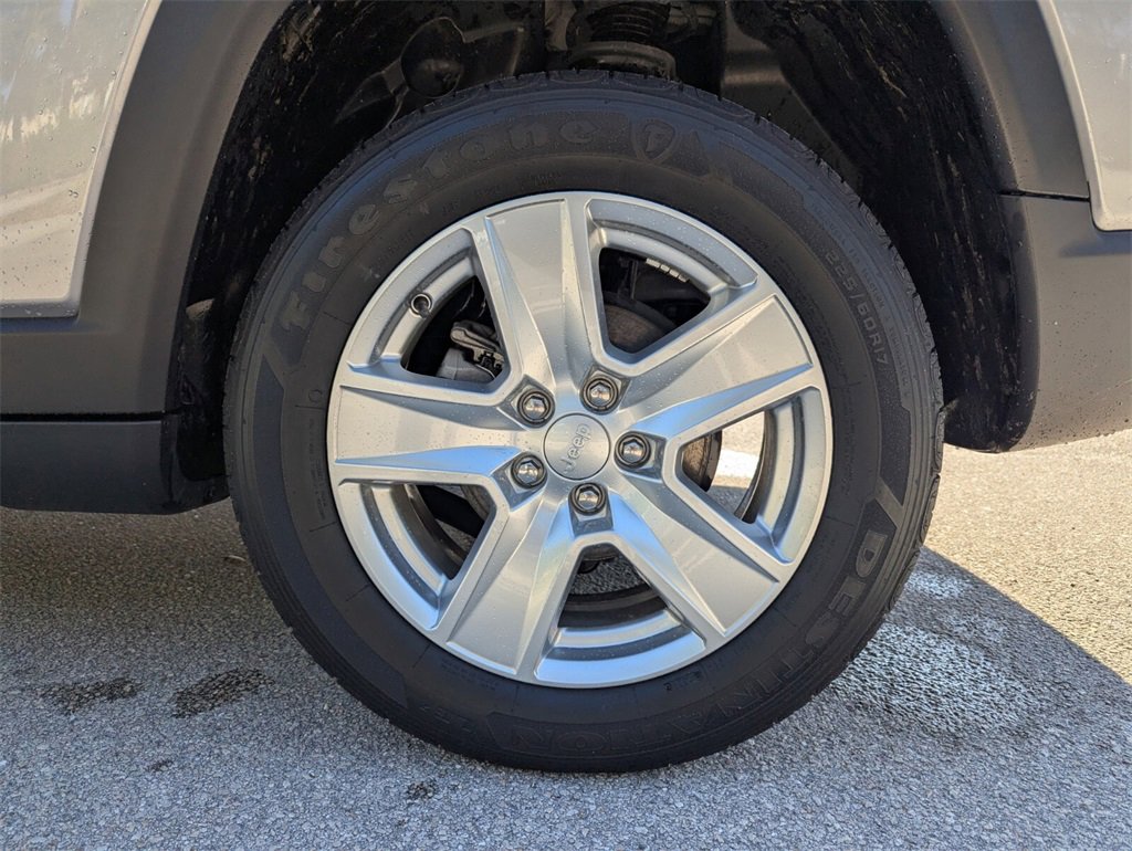 Used 2022 Jeep Compass Latitude image 16