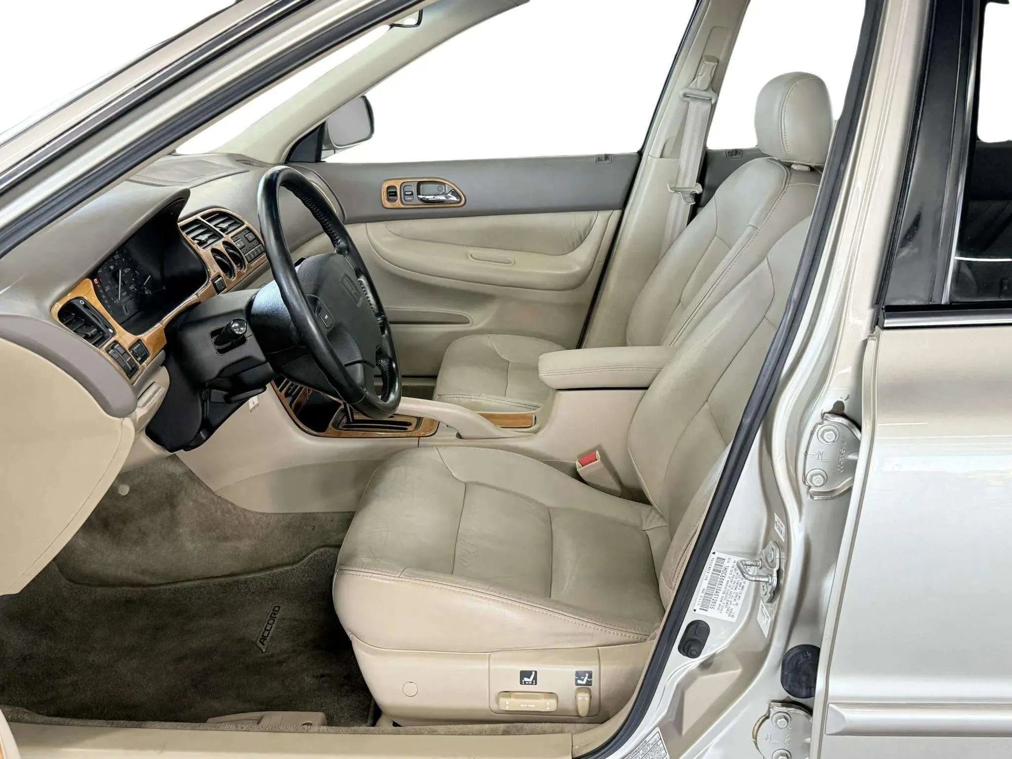 Used 1995 Honda Accord EX image 8