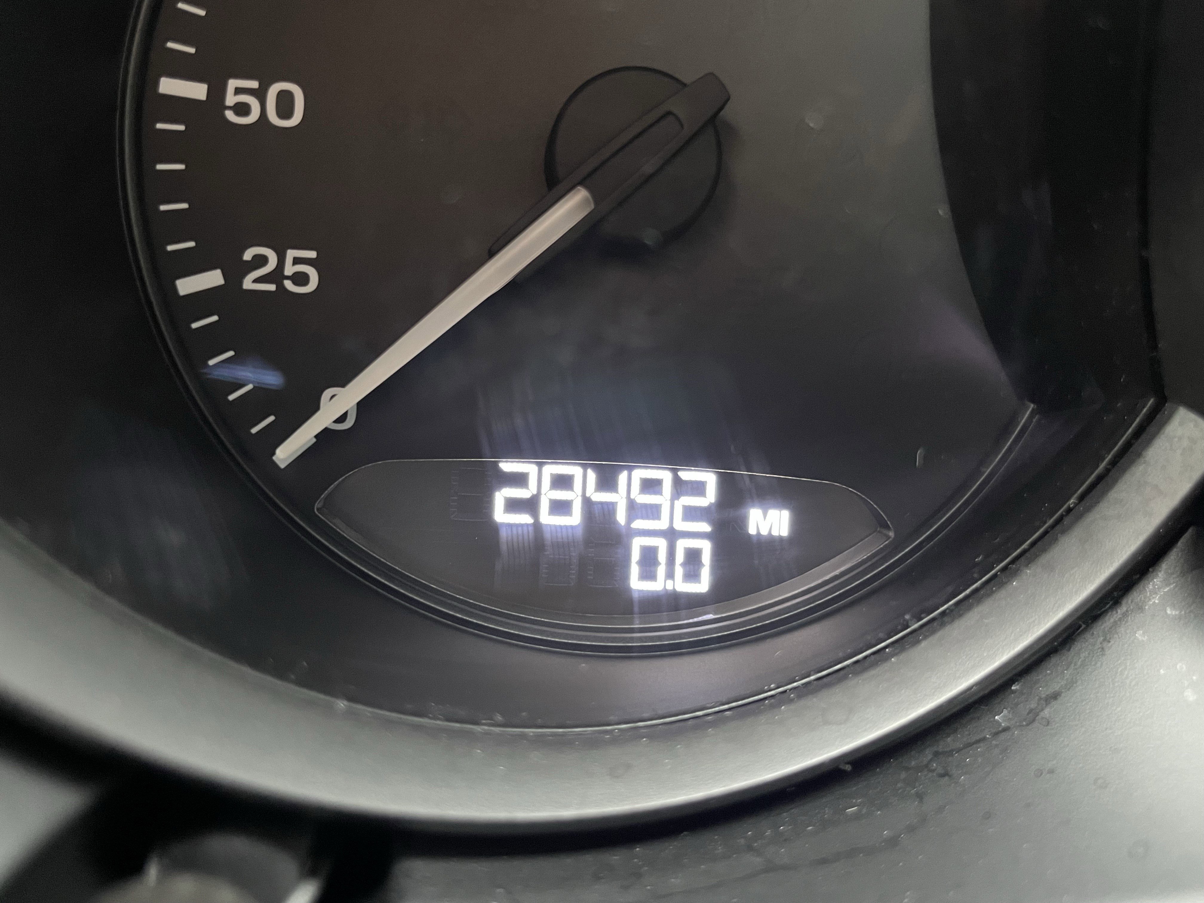 Used 2022 Porsche Macan image 25