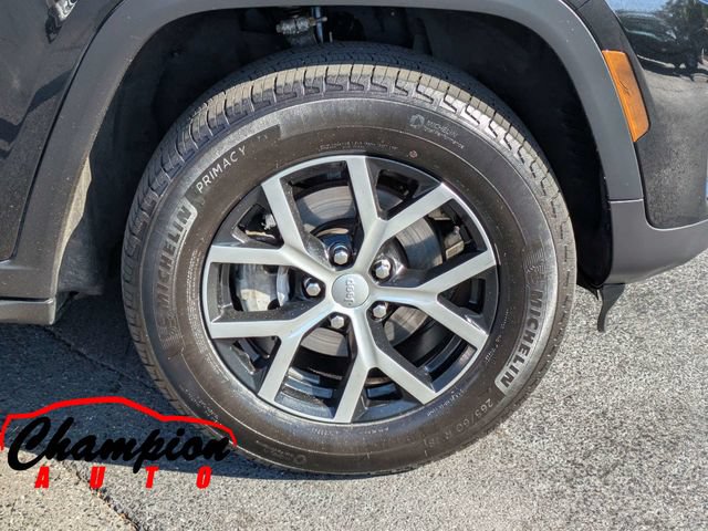 Used 2025 Jeep Grand Cherokee Limited AWD/4WD image 12