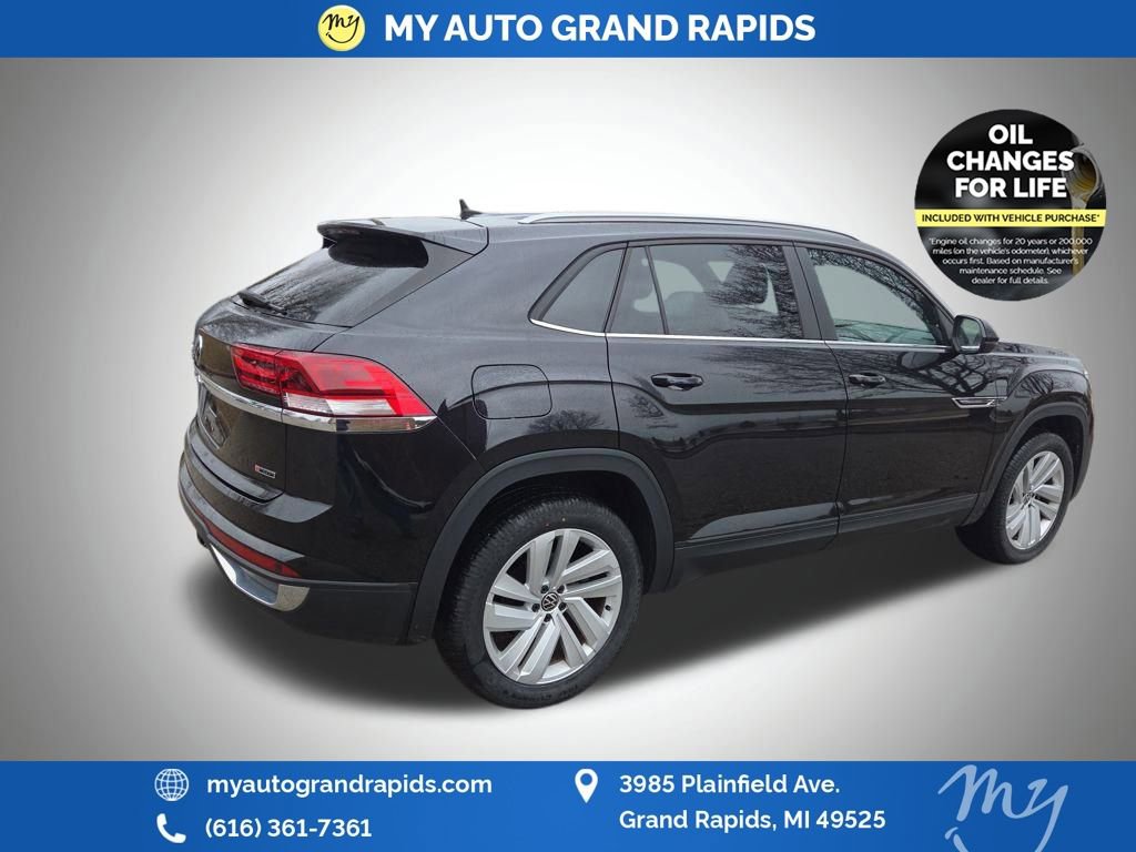 Used 2022 Volkswagen Atlas Cross Sport SE image 52