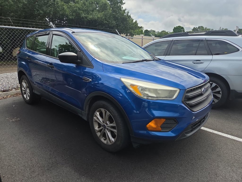 Used 2017 Ford Escape S FWD image 1