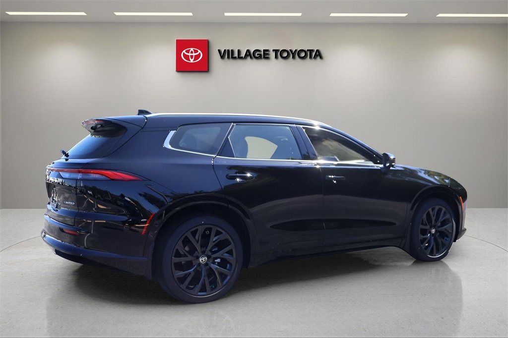 New 2025 Toyota Crown Signia image 10
