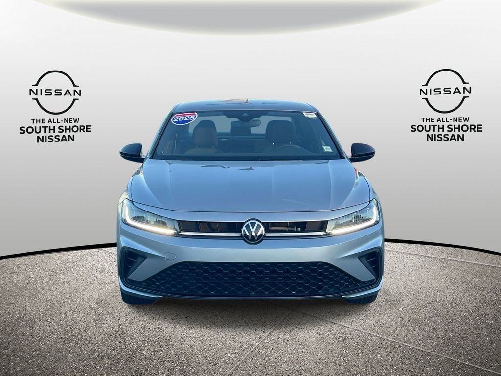 Used 2025 Volkswagen Jetta Sport image 2