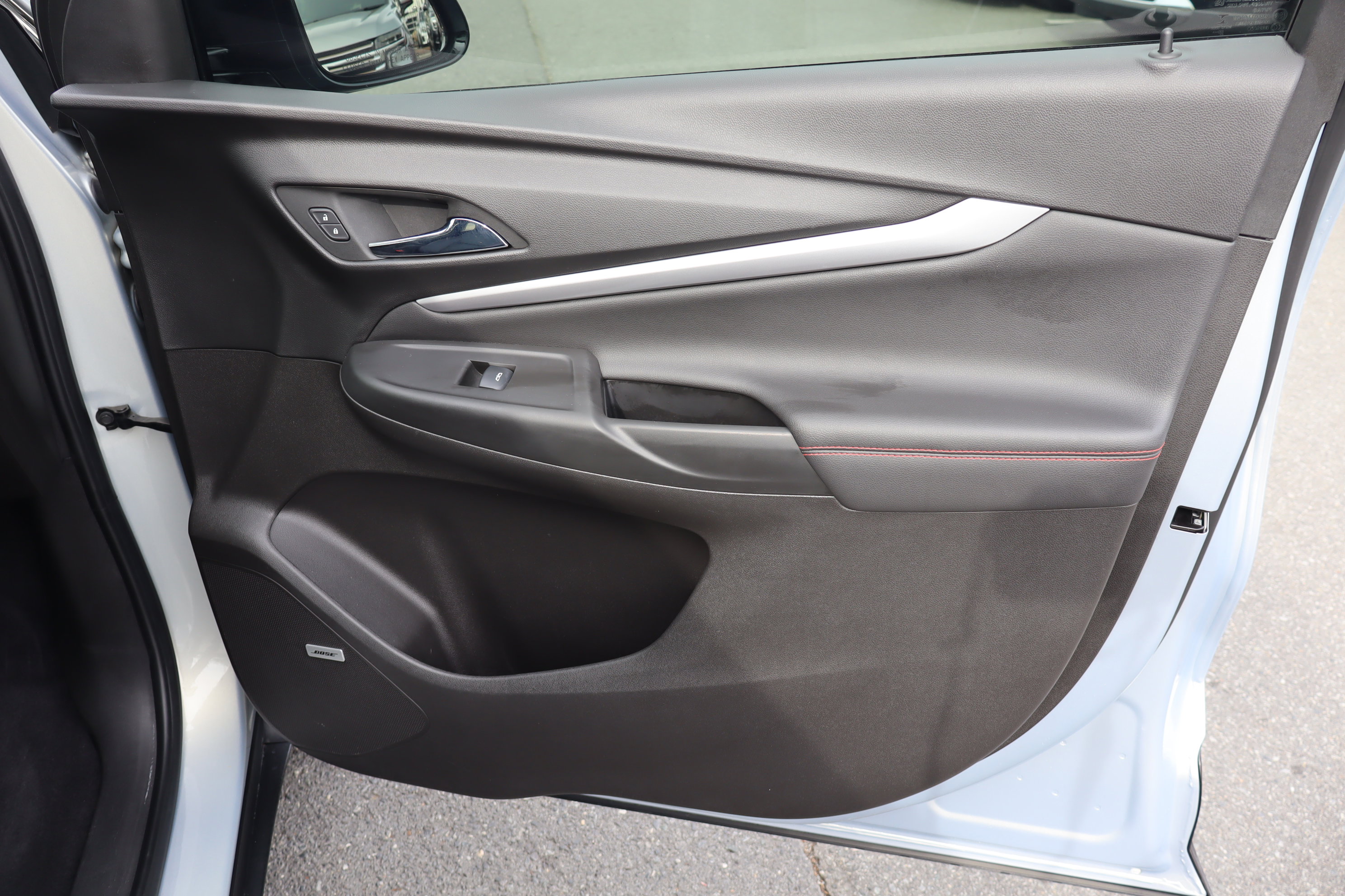 Certified 2023 Chevrolet Bolt EUV Premier w/ Sun & Sound Package image 36