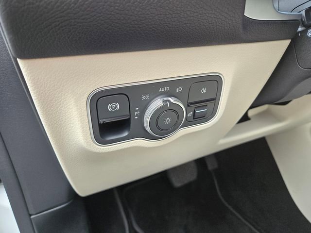 Used 2024 Mercedes-Benz EQB 250+ image 14