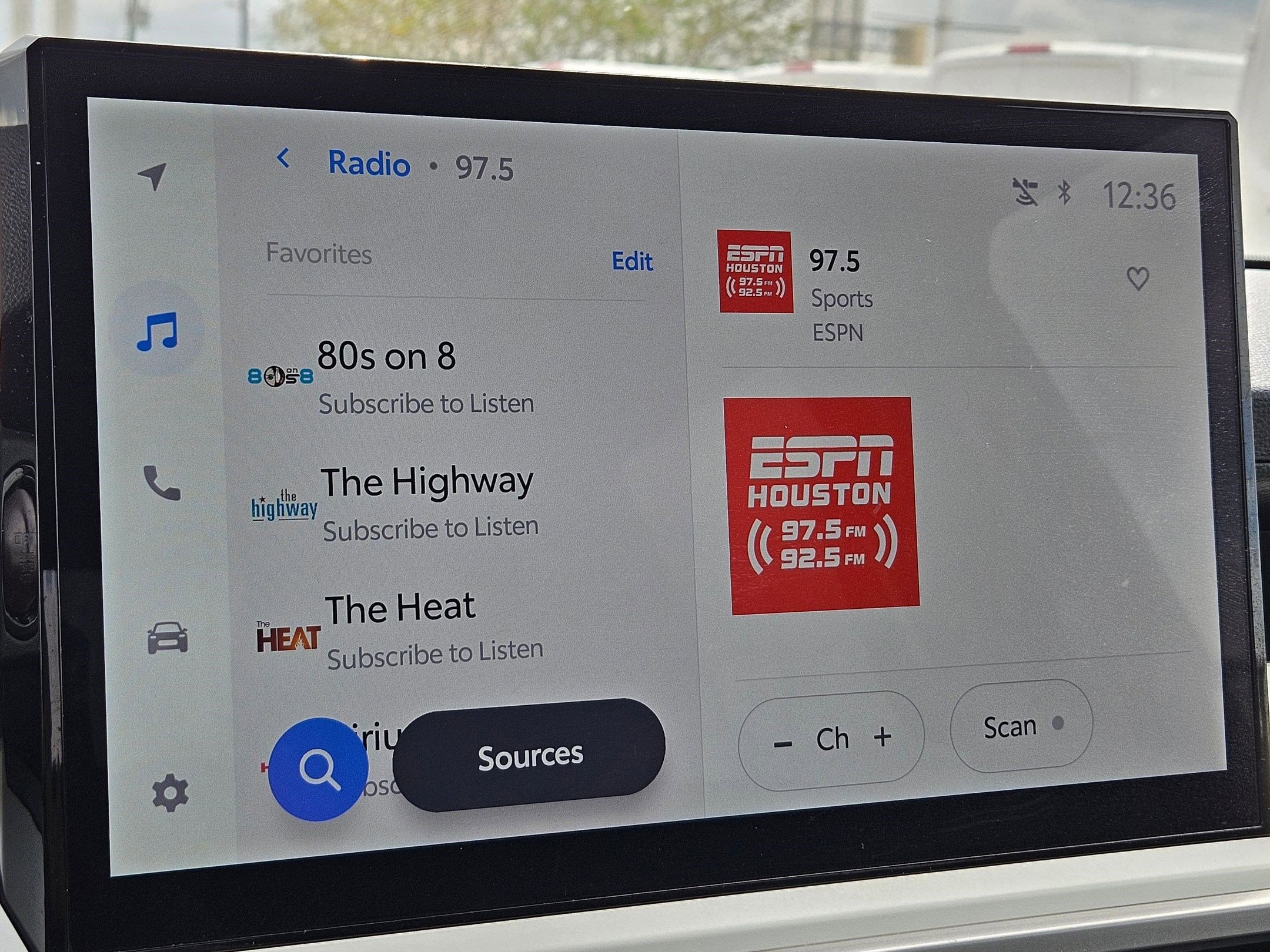 Used 2024 Toyota Tacoma TRD Off-Road image 23