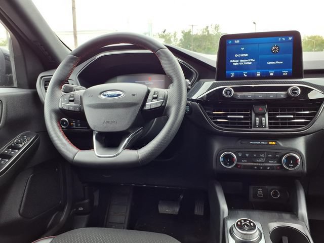 Used 2025 Ford Escape ST-Line Select AWD/4WD image 6