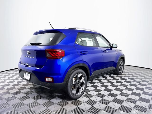Used 2025 Hyundai Venue Limited FWD image 6