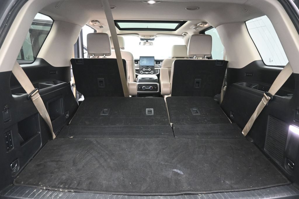 Certified 2022 Ford Expedition XLT RWD image 2