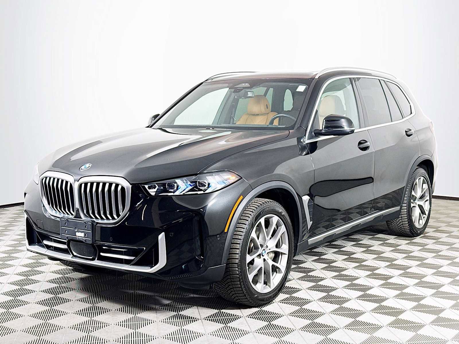 Used 2024 BMW X5 xDrive40i w/ Premium Package