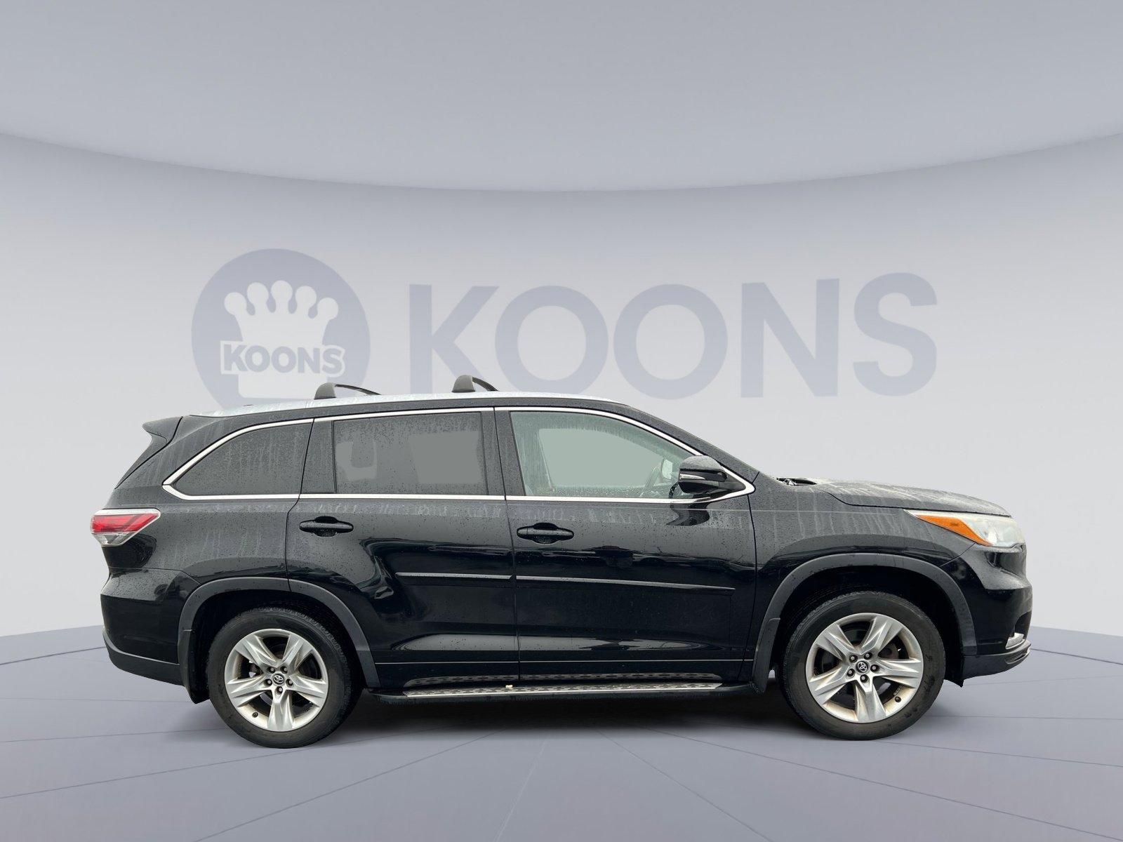 Used 2016 Toyota Highlander Limited w/ Driver Technology Package image 8