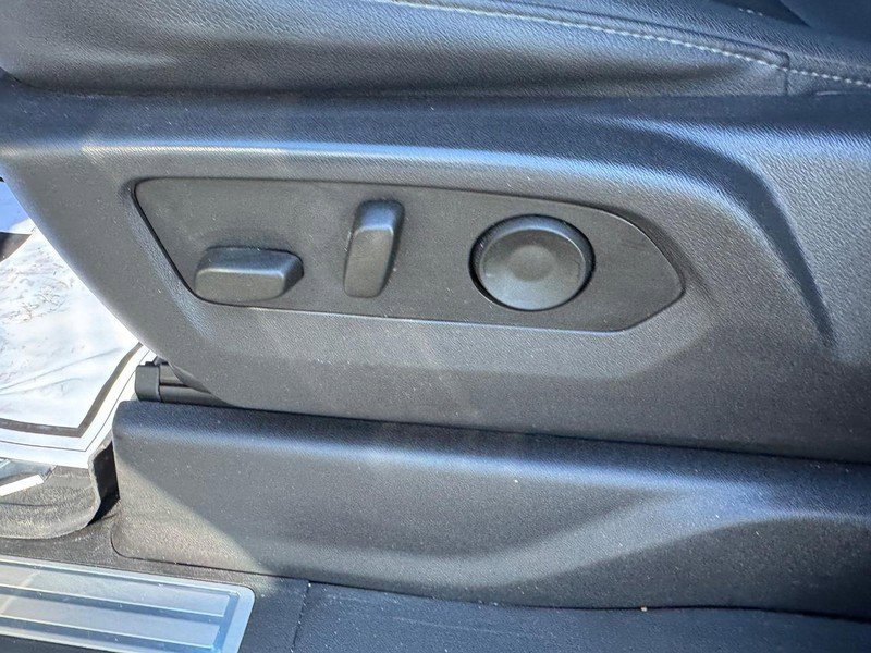 Used 2024 Chevrolet Silverado 1500 LTZ image 16