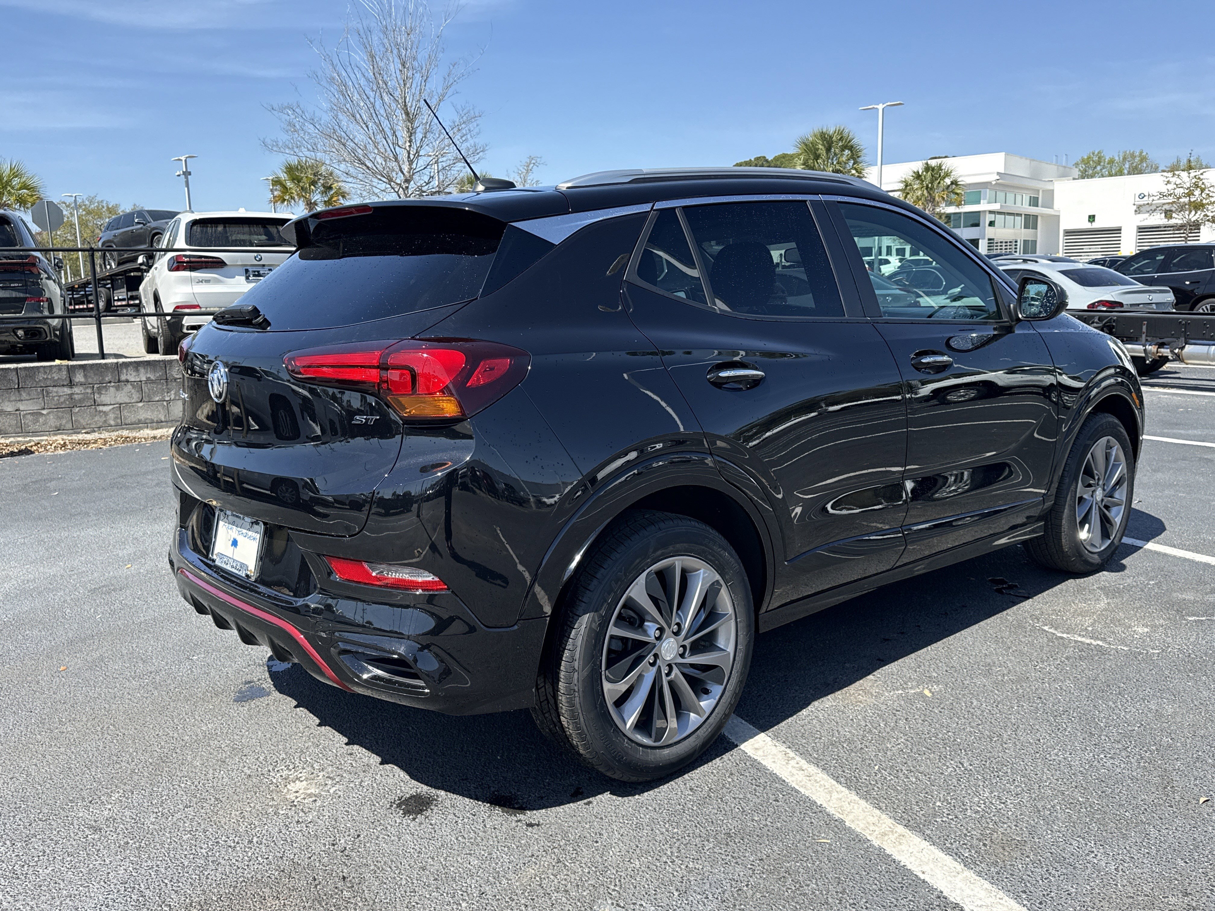 Used 2022 Buick Encore GX Select w/ Sport Touring Package image 17