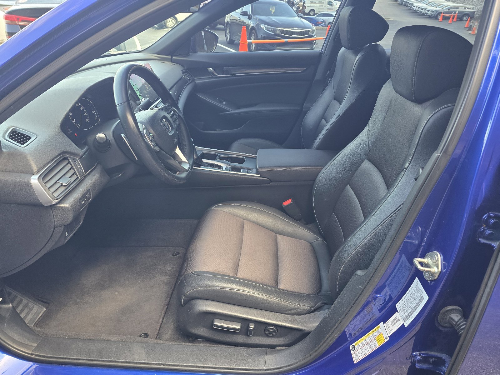 Used 2019 Honda Accord Sport image 11