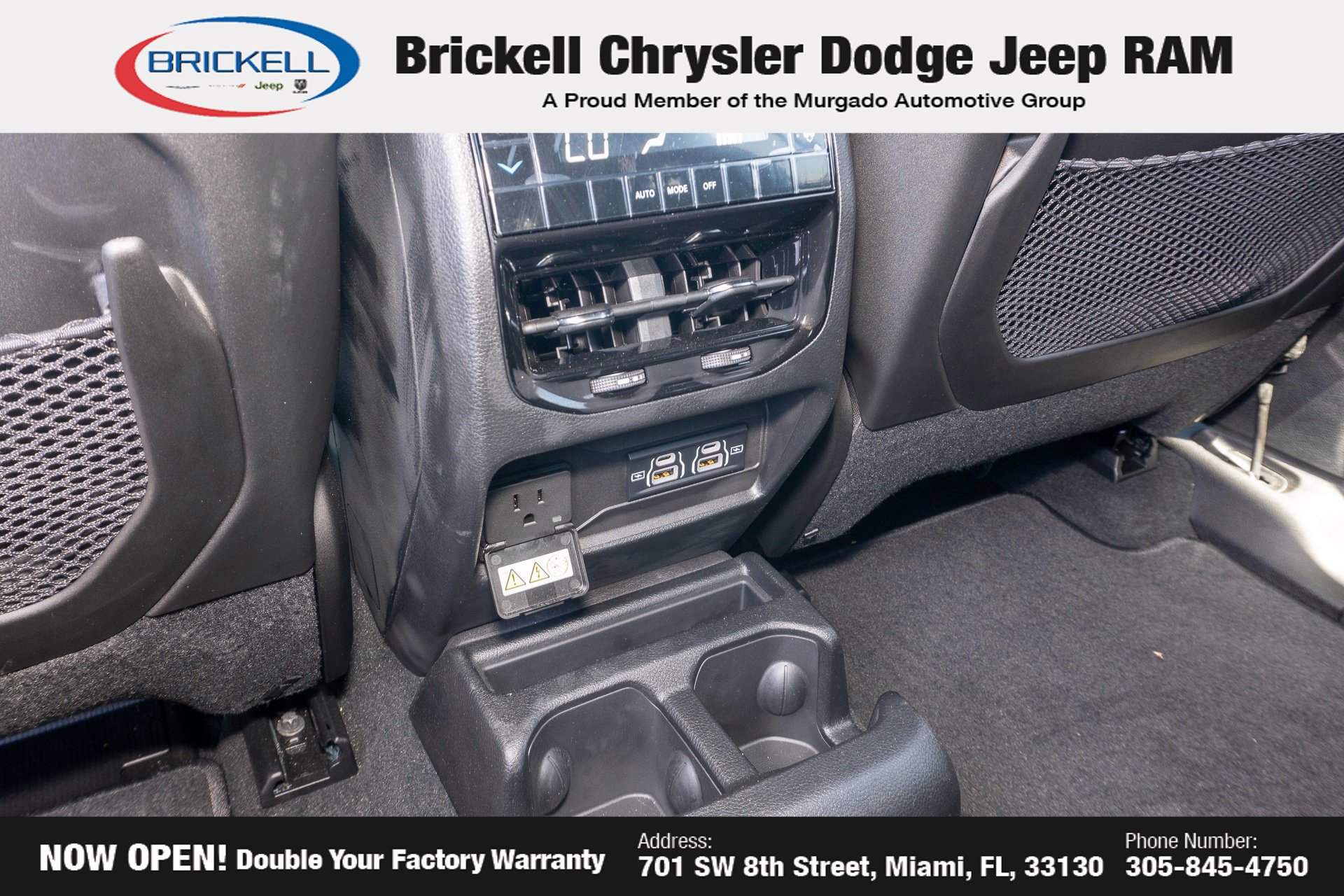 Used 2025 Jeep Grand Cherokee L Altitude AWD/4WD image 21