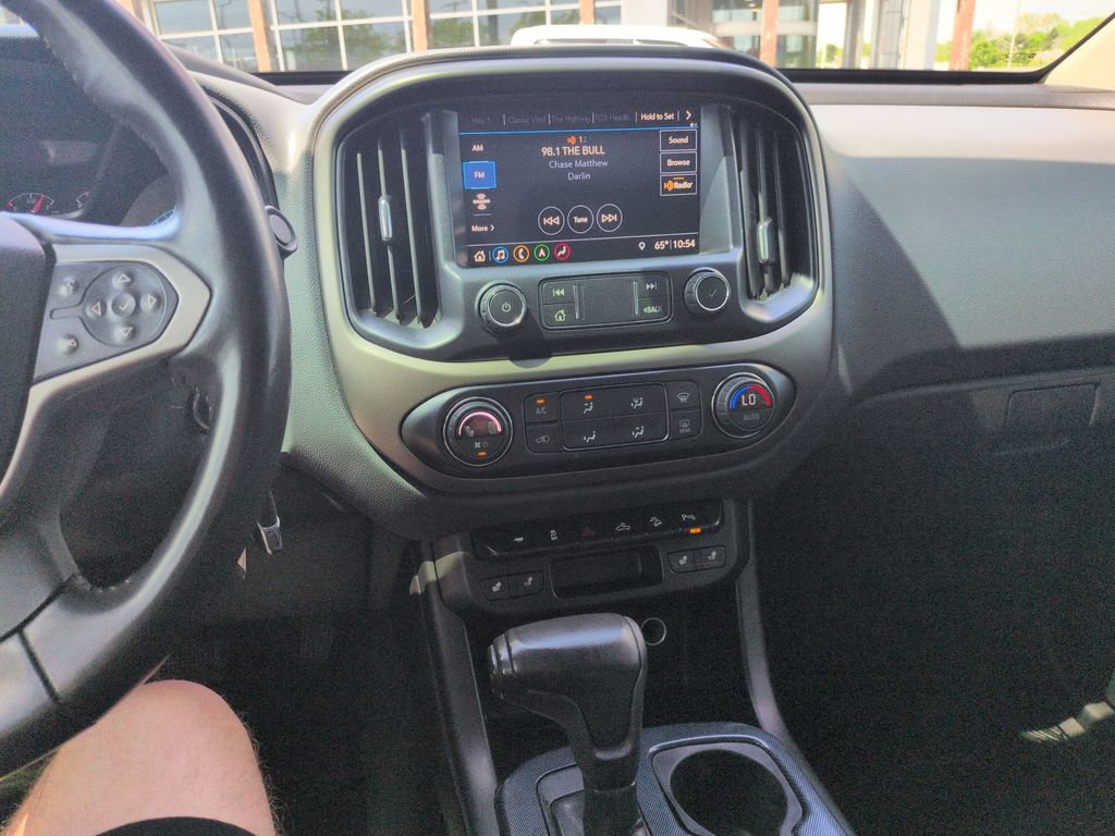 Used 2019 Chevrolet Colorado Z71 AWD/4WD image 17