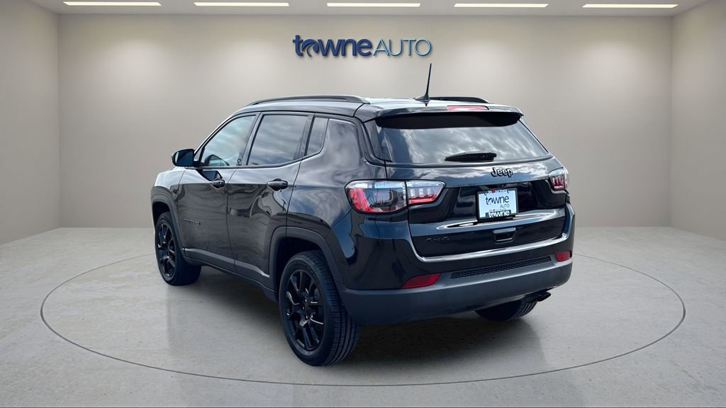 Used 2022 Jeep Compass Altitude w/ Convenience Group image 3