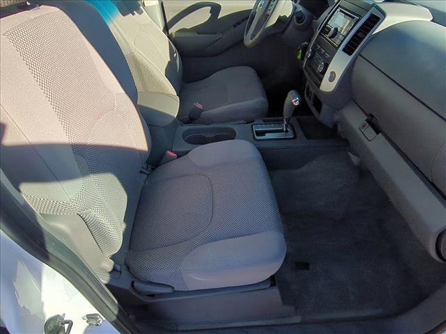 Used 2012 Nissan Frontier SV image 20