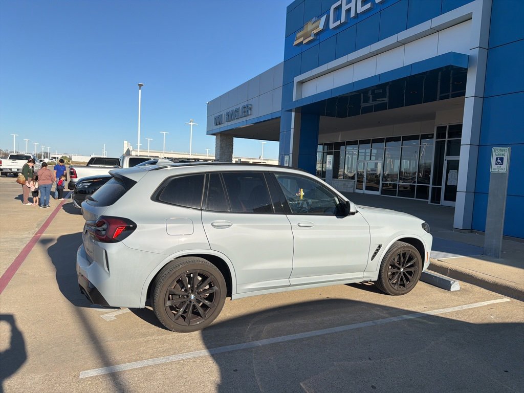 Used 2024 BMW X3 sDrive30i w/ Premium Package w/ZPA image 2