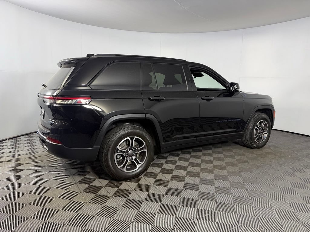 Certified 2022 Jeep Grand Cherokee Trailhawk AWD/4WD image 6