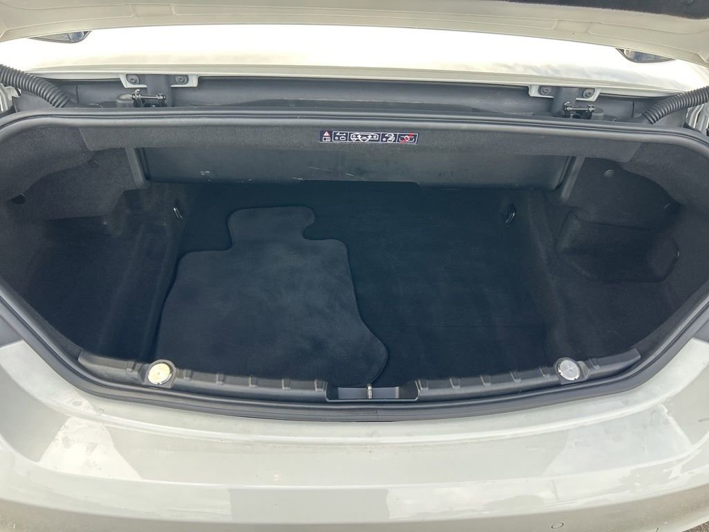 Used 2016 BMW M6 Convertible image 28