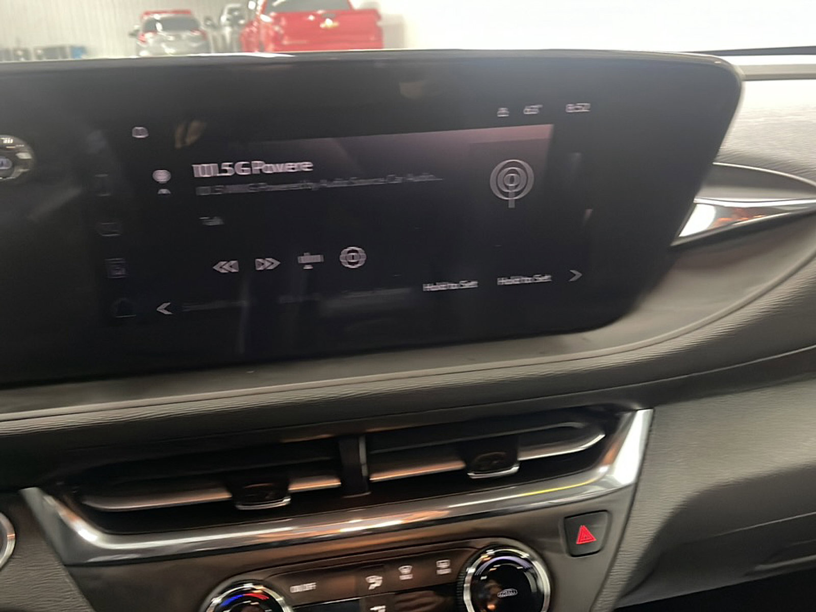 Used 2025 Buick Envista Preferred w/ Convenience I Package FWD image 8
