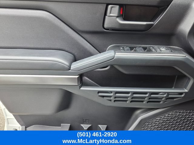 Used 2025 Toyota 4Runner SR5 AWD/4WD image 34