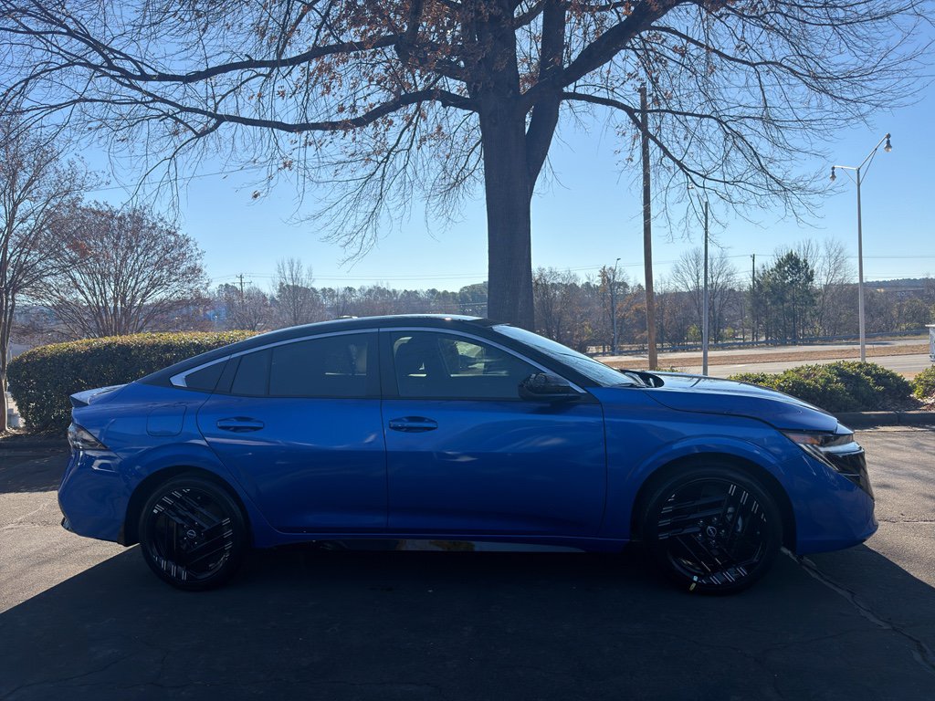New 2026 Nissan Sentra SR w/ Floor Mat Package image 8