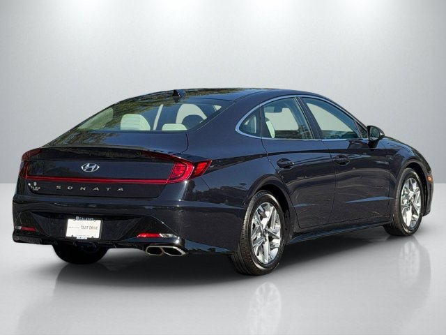 Used 2023 Hyundai Sonata SEL FWD image 9