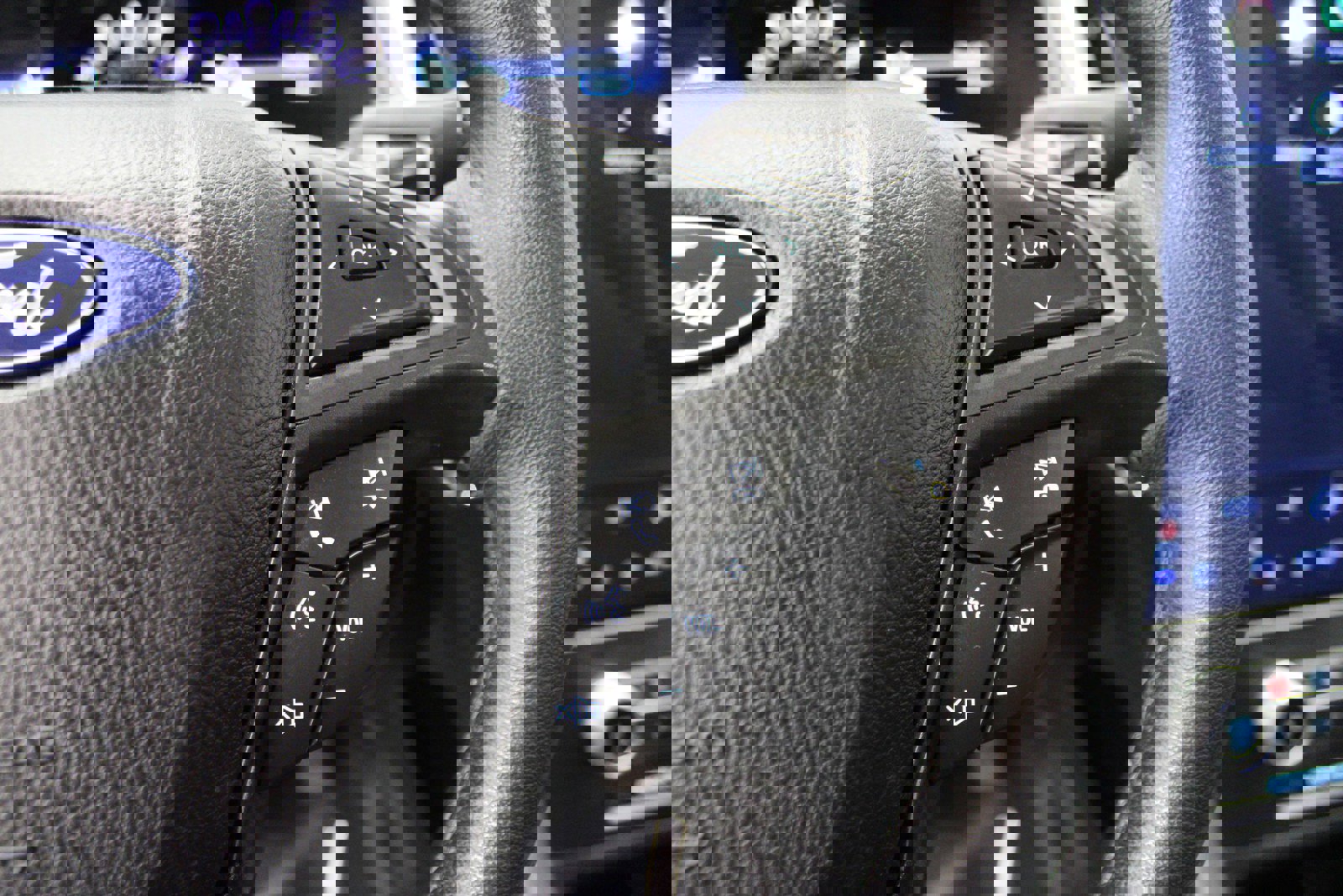 Used 2022 Ford Edge SEL w/ Convenience Package image 24