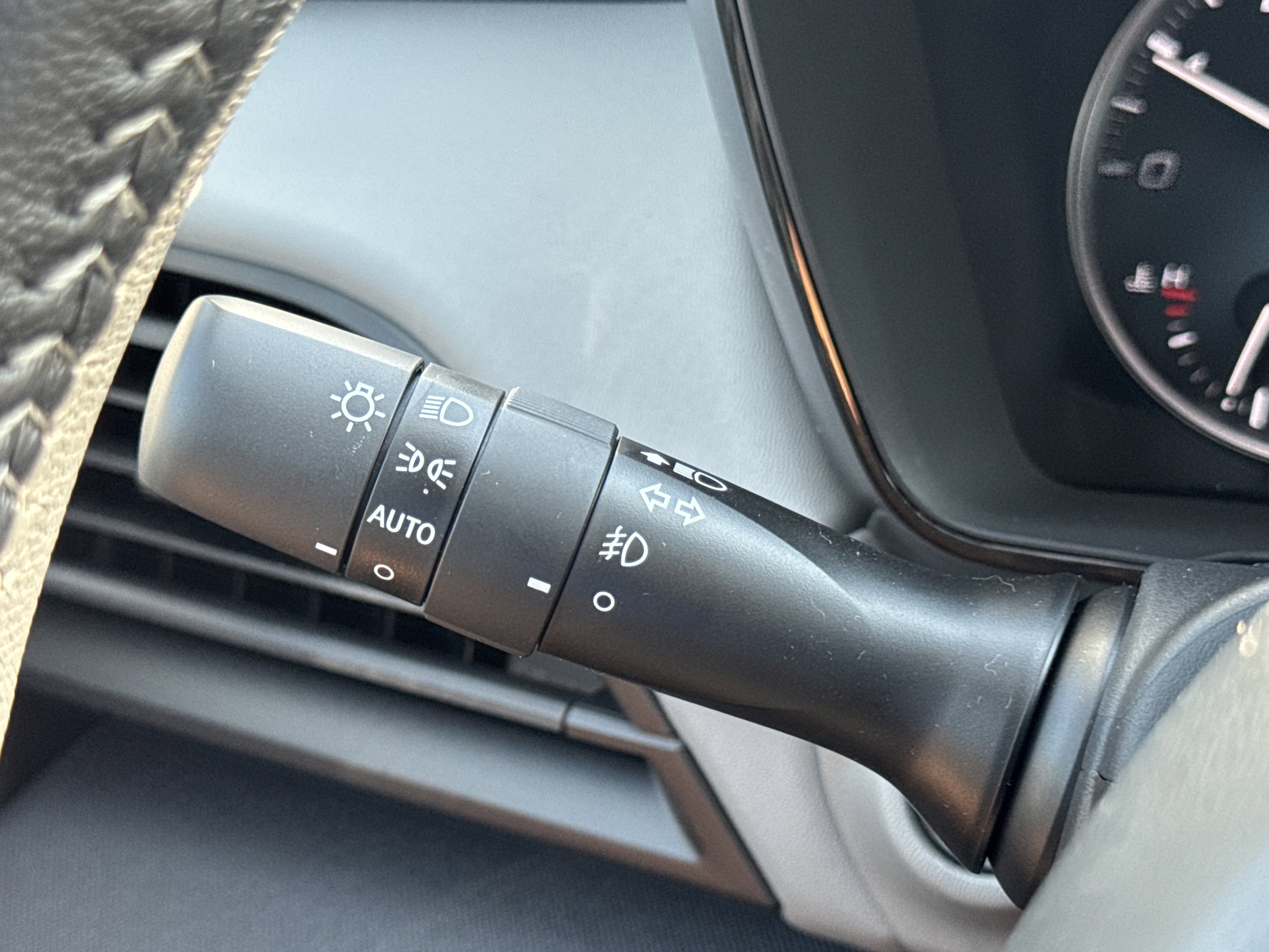 New 2025 Subaru Outback Premium image 17