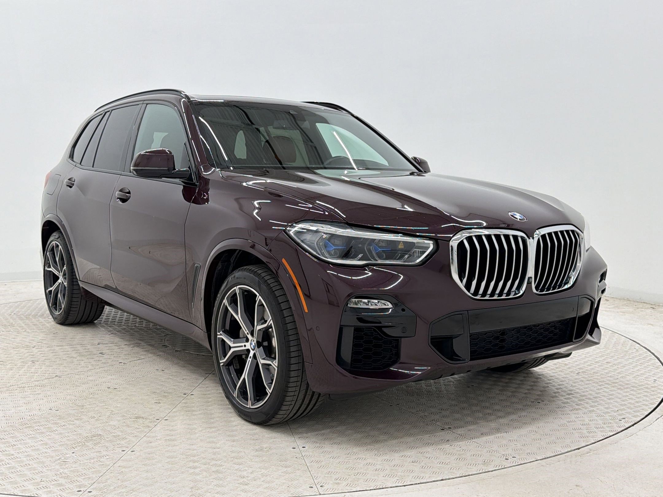 Used 2019 BMW X5 xDrive40i w/ M Sport Package AWD/4WD image 7