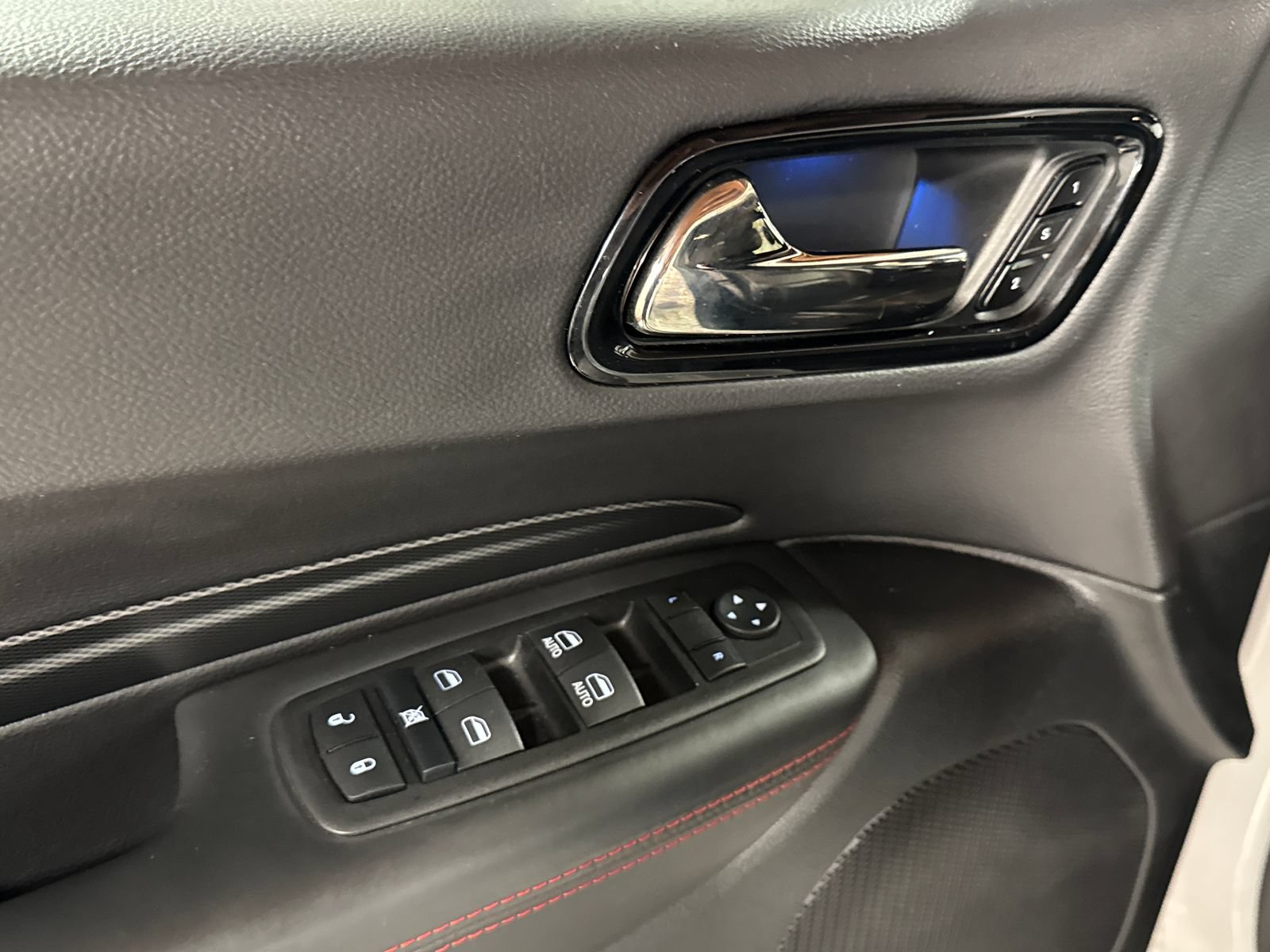 Used 2025 Dodge Durango R/T AWD/4WD image 16