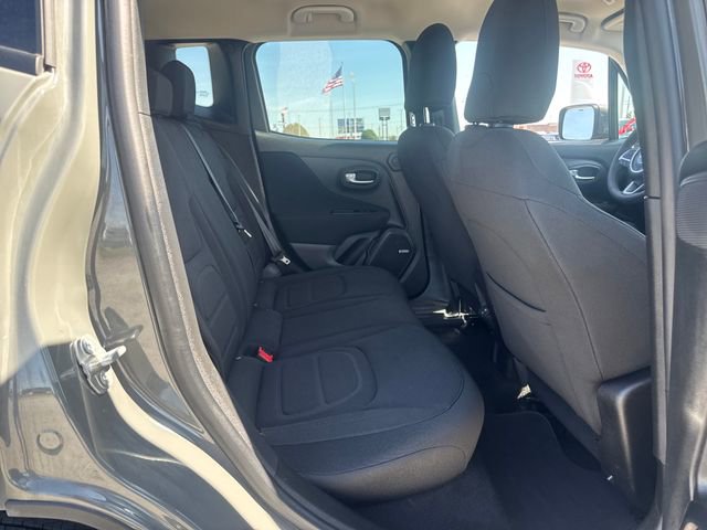 Used 2020 Jeep Renegade Latitude FWD image 13