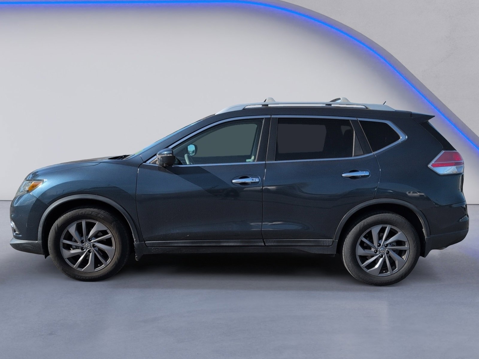 Used 2016 Nissan Rogue SL w/ SL Premium Package image 5
