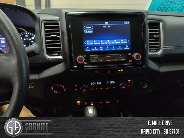 Used 2024 Nissan Frontier SL w/ Technology Package image 17