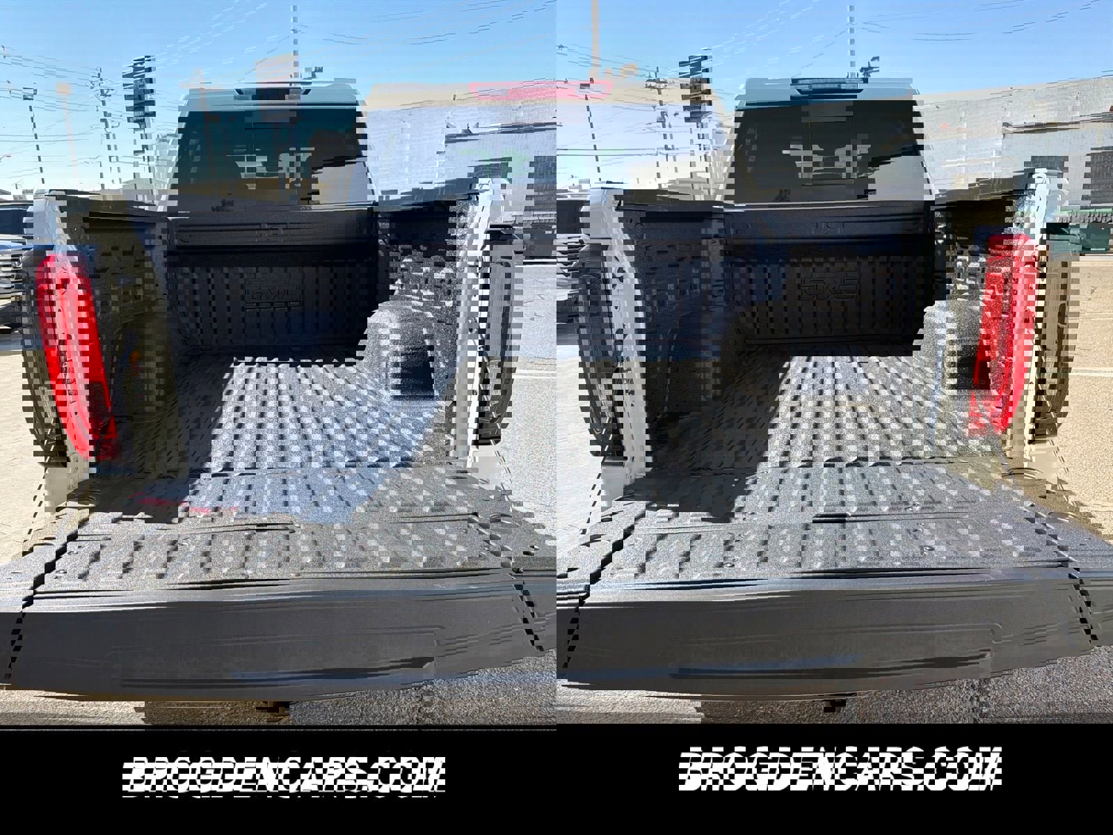 New 2026 GMC Sierra 1500 AT4 w/ AT4 Premium Package image 9