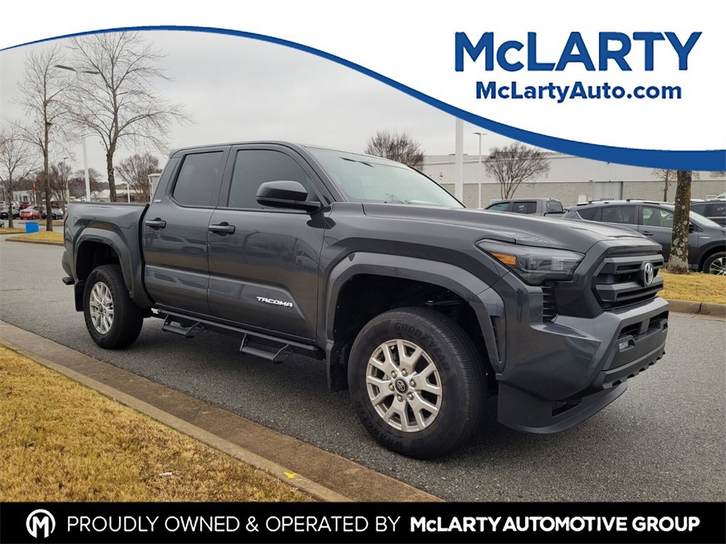Used 2025 Toyota Tacoma SR5 image 1