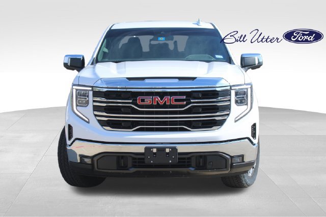 Used 2024 GMC Sierra 1500 SLT w/ SLT Convenience Package AWD/4WD image 2