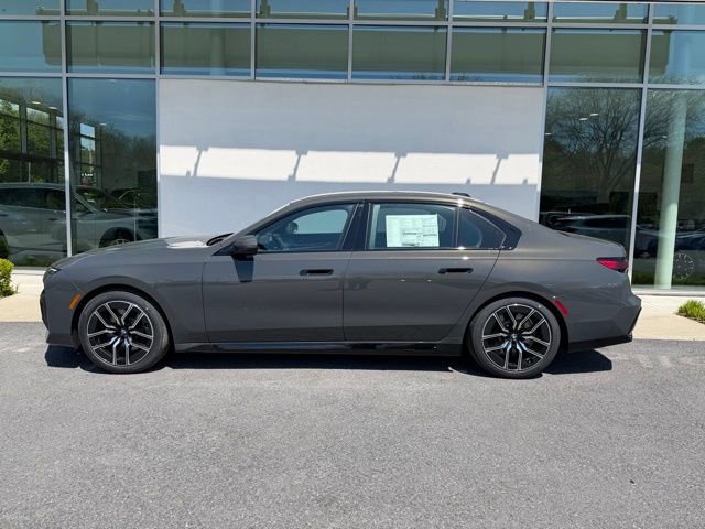 New 2026 BMW 740i xDrive w/ Premium Package AWD/4WD image 2