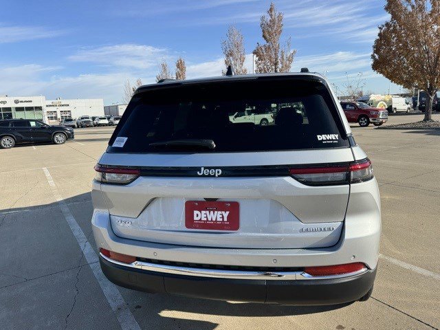 New 2025 Jeep Grand Cherokee Limited image 6