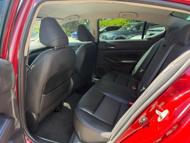 Used 2021 Nissan Altima 2.5 SR FWD image 14